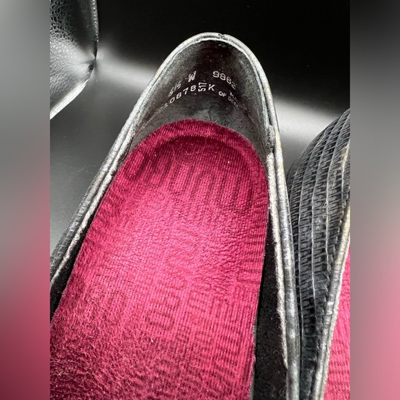 MUNRO Billie Pump women’s Heels Size 6.5Wide in Grey Lizard/Grey Fabric - Picture 5 of 12